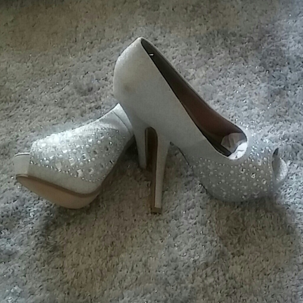 DELICACY Silver Glitter Platform Shoes